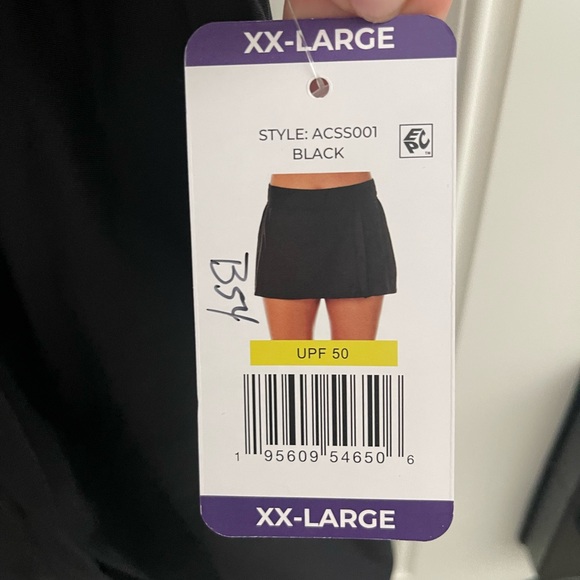 NWT Swim Skort - Picture 4 of 5